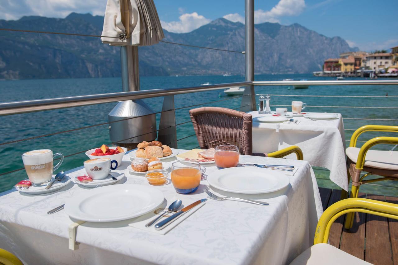 Hotel Venezia Malcesine Bagian luar foto