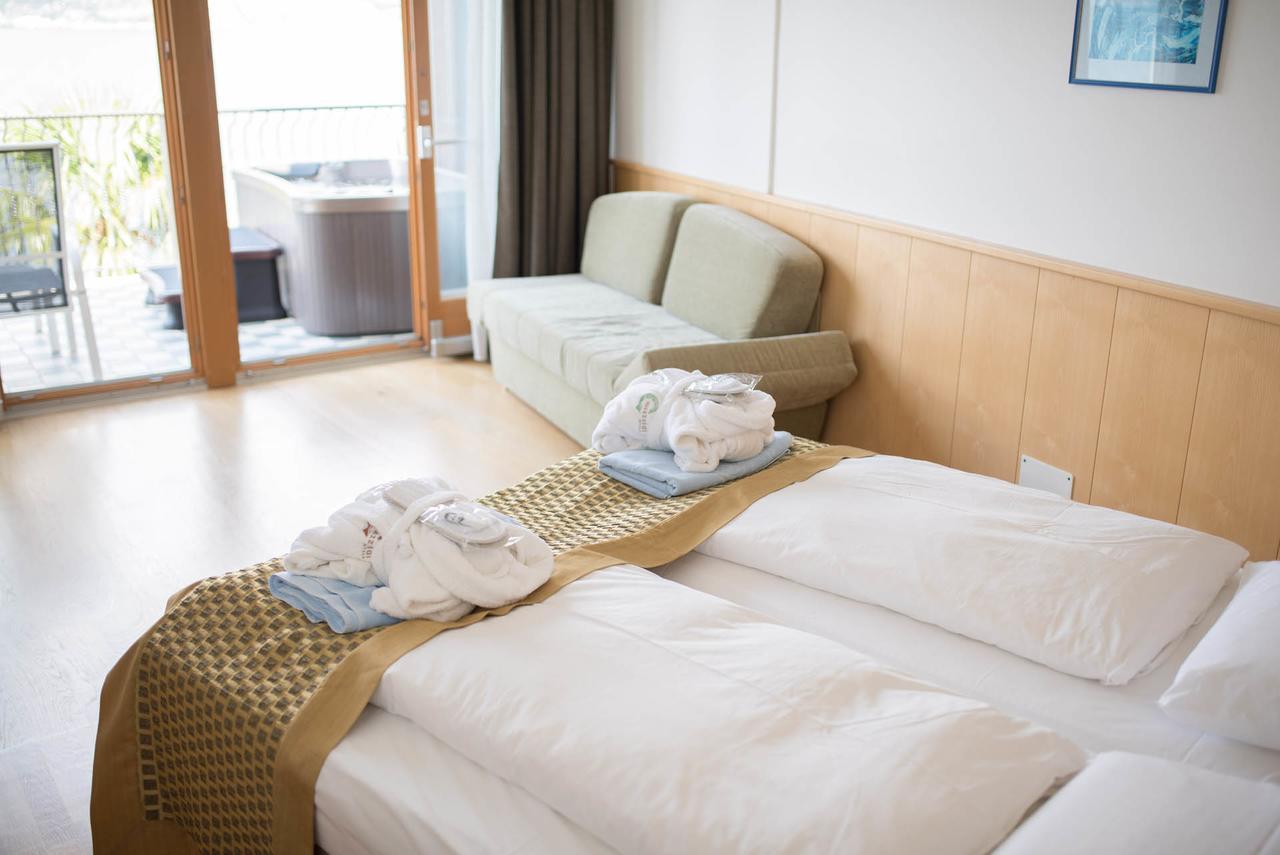 Hotel Venezia Malcesine Bagian luar foto